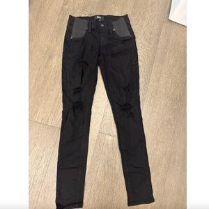 PAIGE-Maternity Jeans (size 24)